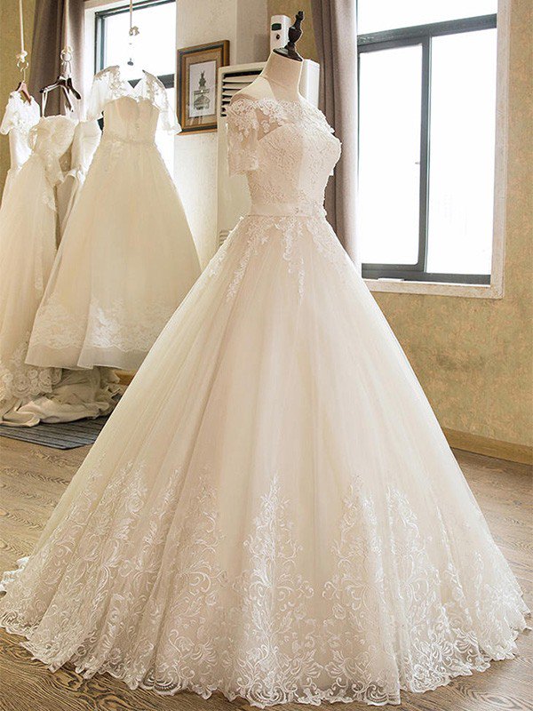 Ball Gown Off-the-shoulder Half-Sleeves Floor-length Tulle Wedding Dress With Appliques 3