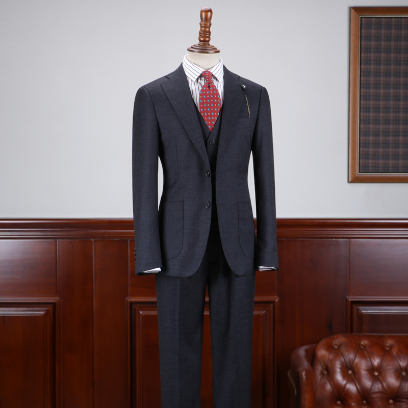 Notched Lapel Slim Fit Tailored Business Suit For Men 2