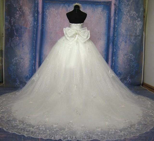 Ball Gown Sweetheart Neck Sleeveless Sweep / Brush Train Bridal Gown With Lace 2