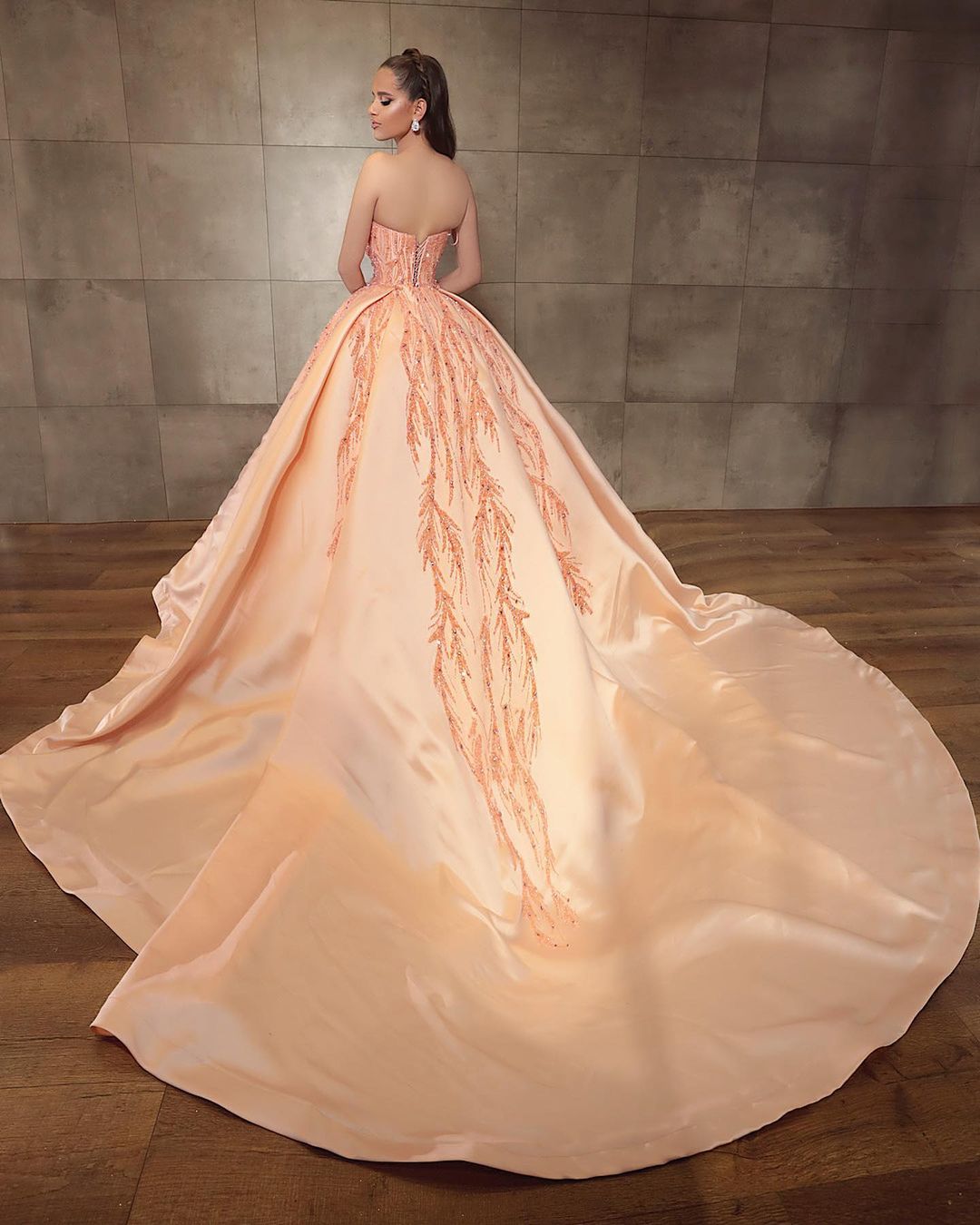 Jewel Neck Sleeveless Floor-length Taffeta Homecoming Gown With Lace 2