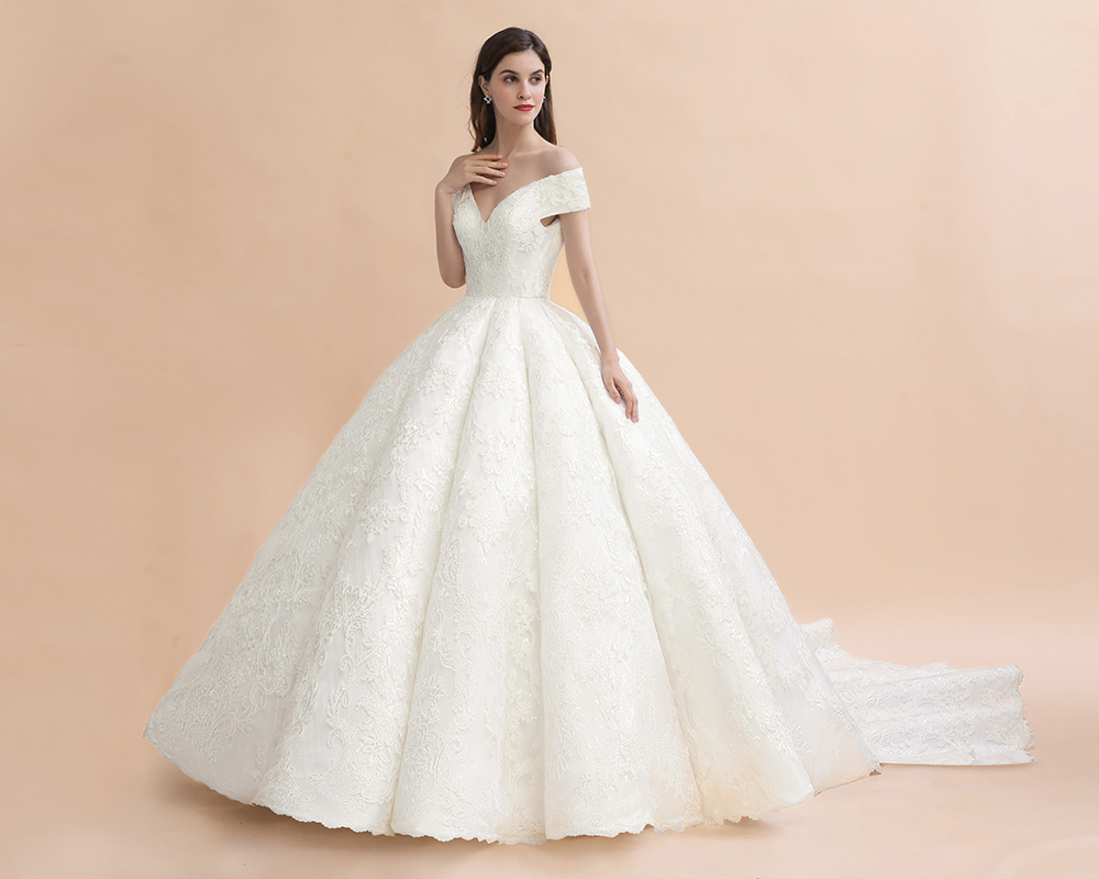 Ball Gown Off-the-shoulder Cap Sleeves Chapel Train Tulle Wedding Gown With Appliques 5