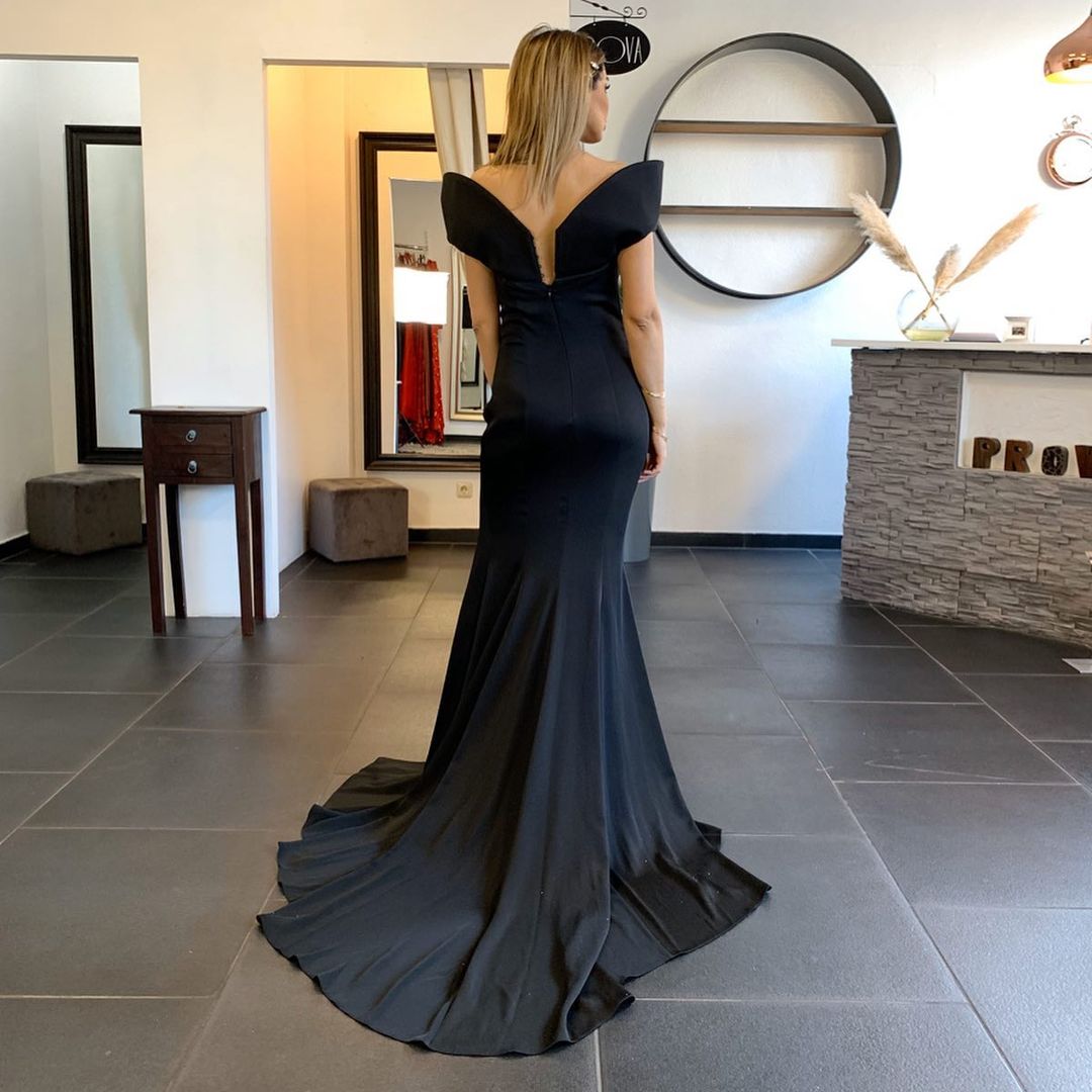 Mermaid Off-the-shoulder Sleeveless Floor-length Satin Evening Dress With Beading 2
