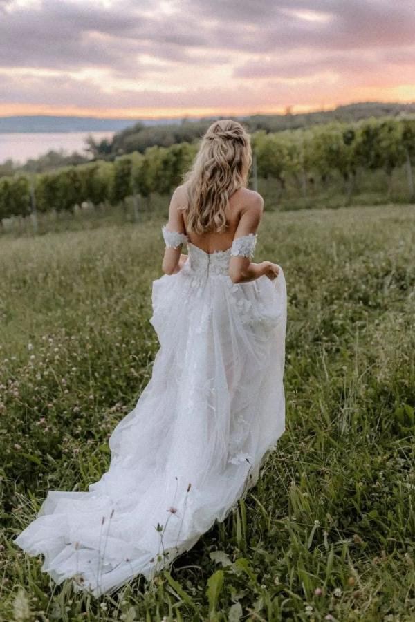 A-line Off-the-shoulder Sleeveless Chapel Train Lace Wedding Gown With Lace 4