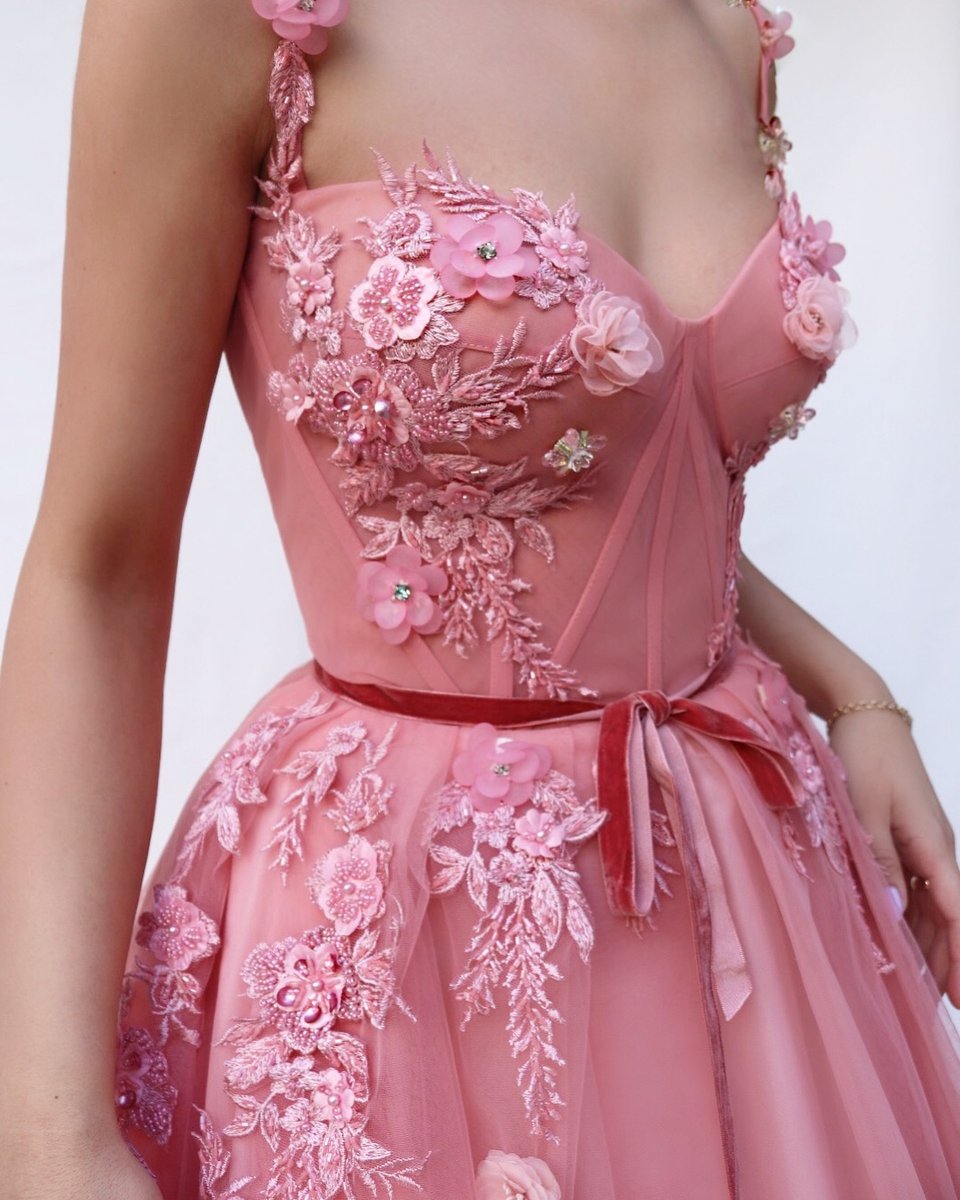 A-line Spaghetti Straps Sleeveless Sweep / Brush Train Formal Wear With Flower(s) 3