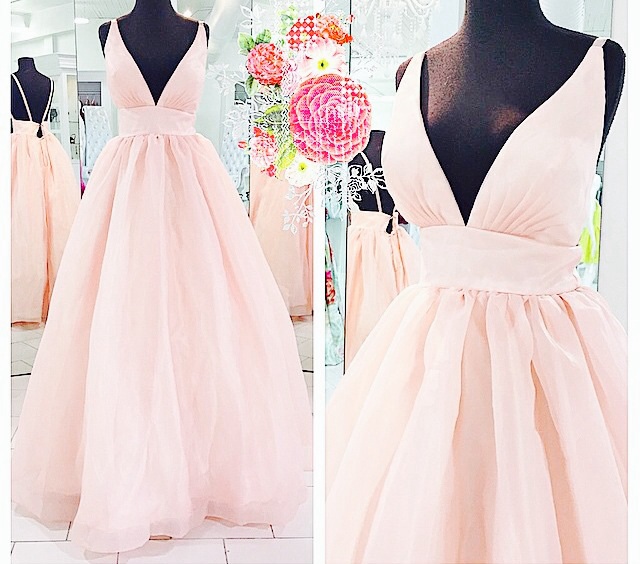A-line Plunging Neckline Sleeveless Floor-length Evening Dress 2