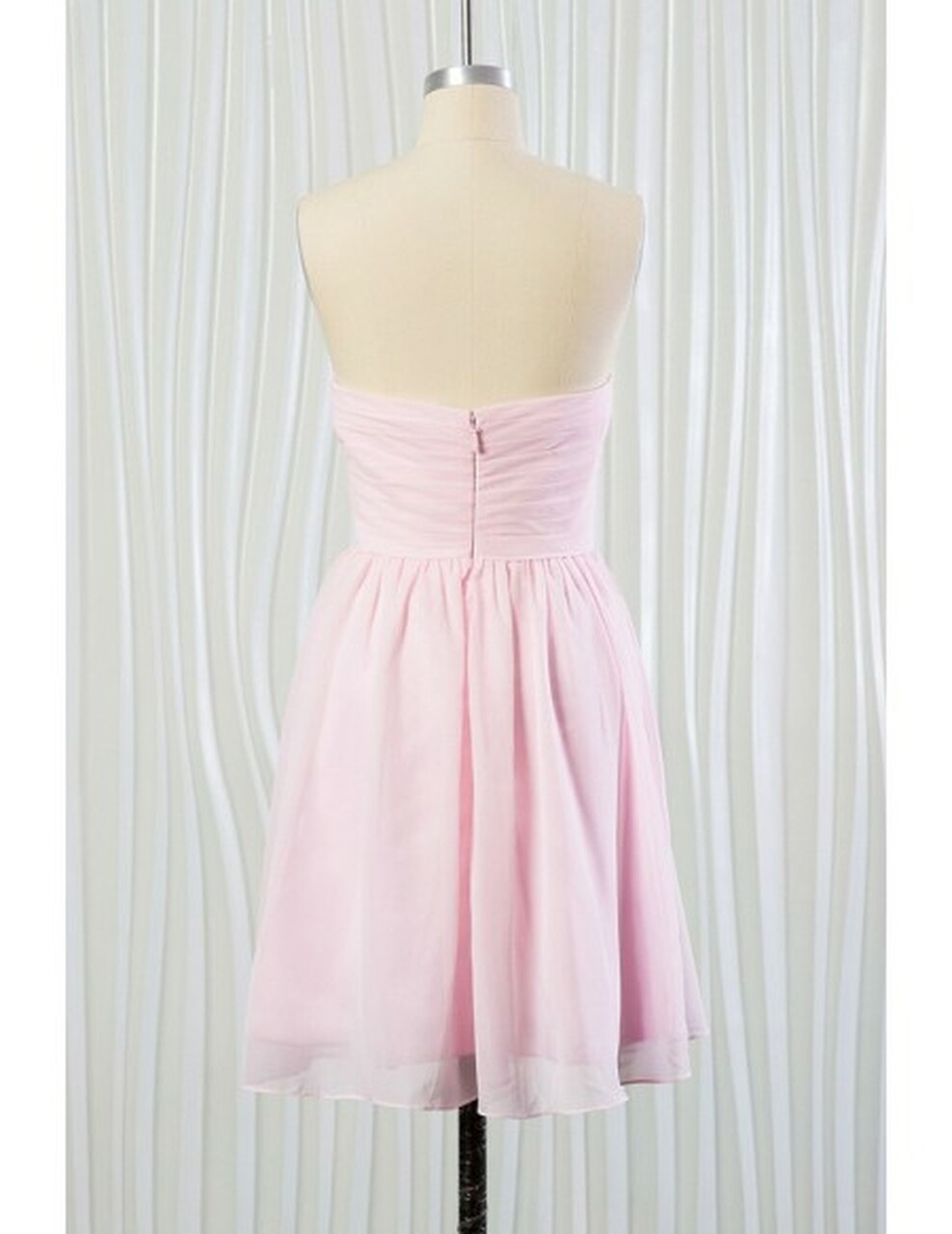 A-line Sweetheart Neck Sleeveless Knee-length 100D Chiffon Bridesmaid Dress 2