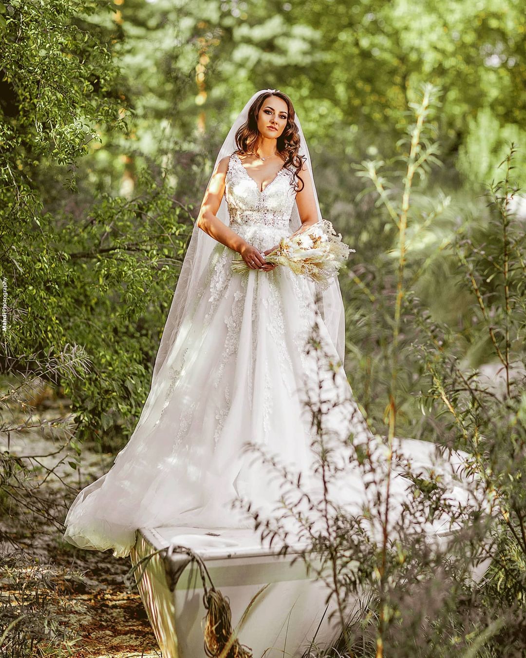 A-line V-neck Sleeveless Court Train Lace Bridal Gown With Lace 2