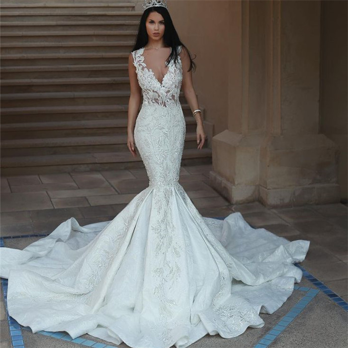 Mermaid V-neck Sleeveless Court Train Bridal Gown With Lace 3
