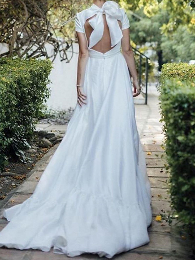 A-line Short Sleeves Sweep / Brush Train Lace Bridal Dress With Lace 2