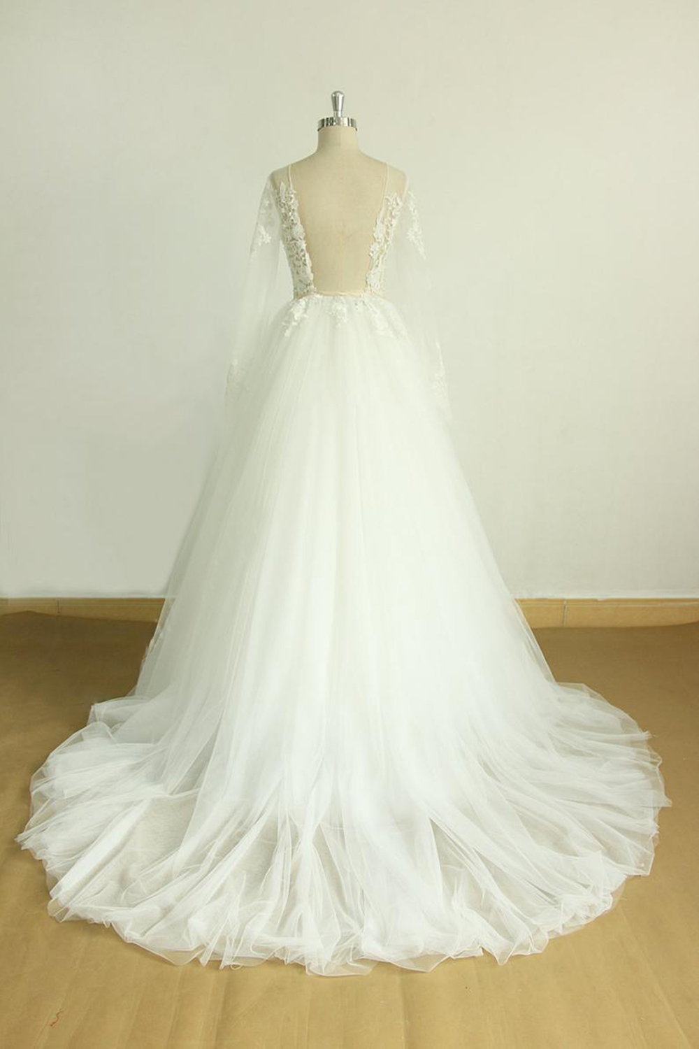 A-line V-neck Jewel Neck Long Sleeves Court Train Tulle Wedding Gown With Appliques 3