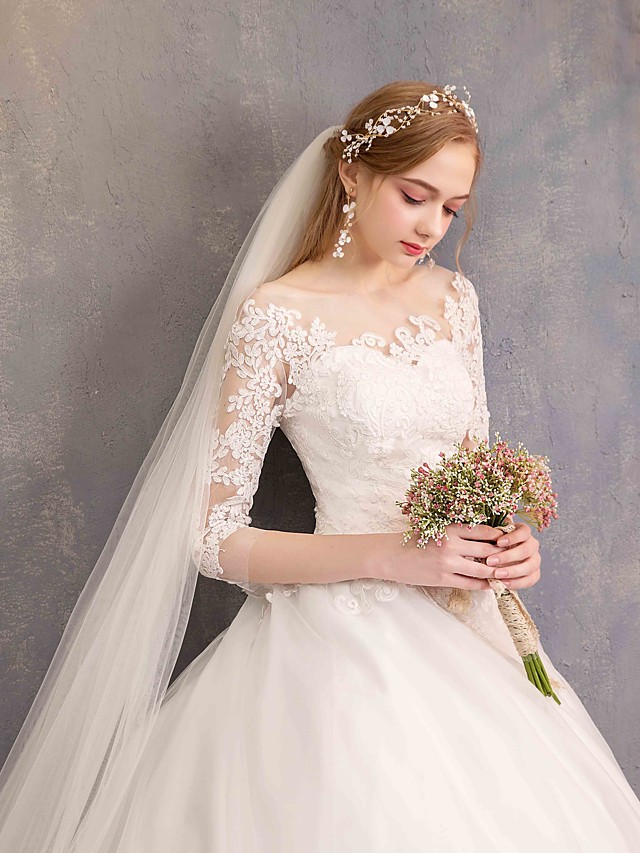 Ball Gown Half-Sleeves Chapel Train Lace Bridal Gown With Lace 6