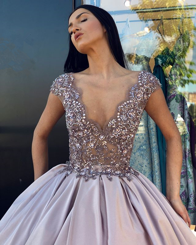 V-Neck Lace Evening Dress with Puffy Skirt 2