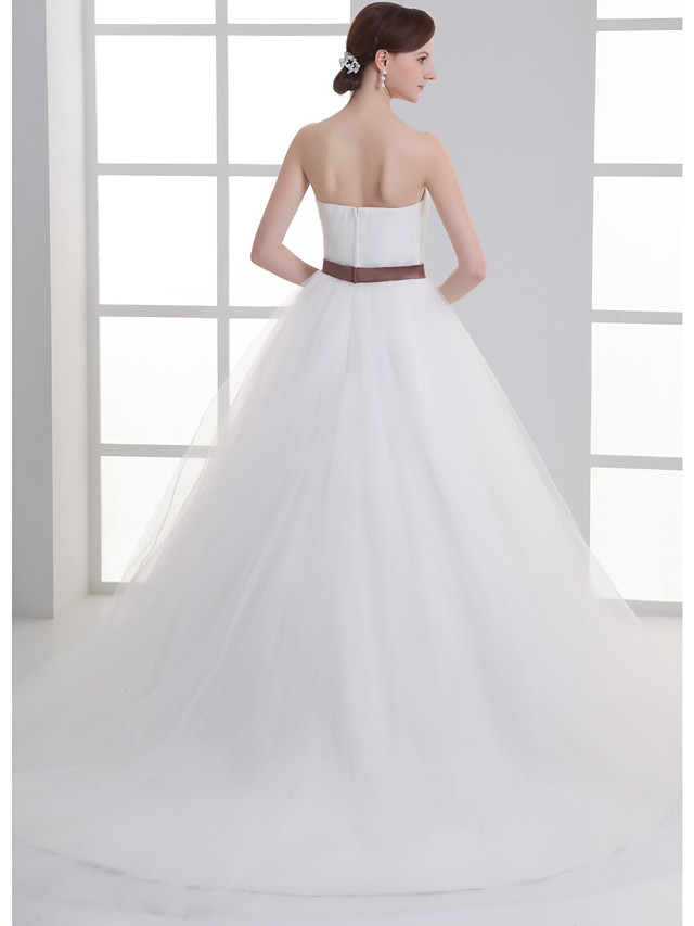 A-line Strapless Sweetheart Neck Sleeveless Court Train Tulle Wedding Gown With Ribbons 4