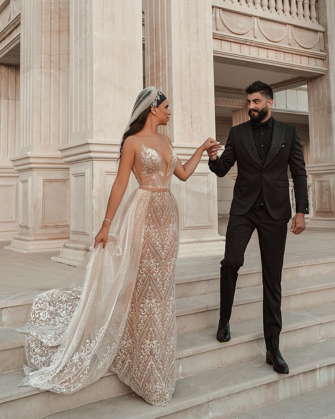 A-line Sweetheart Neck Sleeveless Detachable Train Tulle Bridal Gown With Beading 7