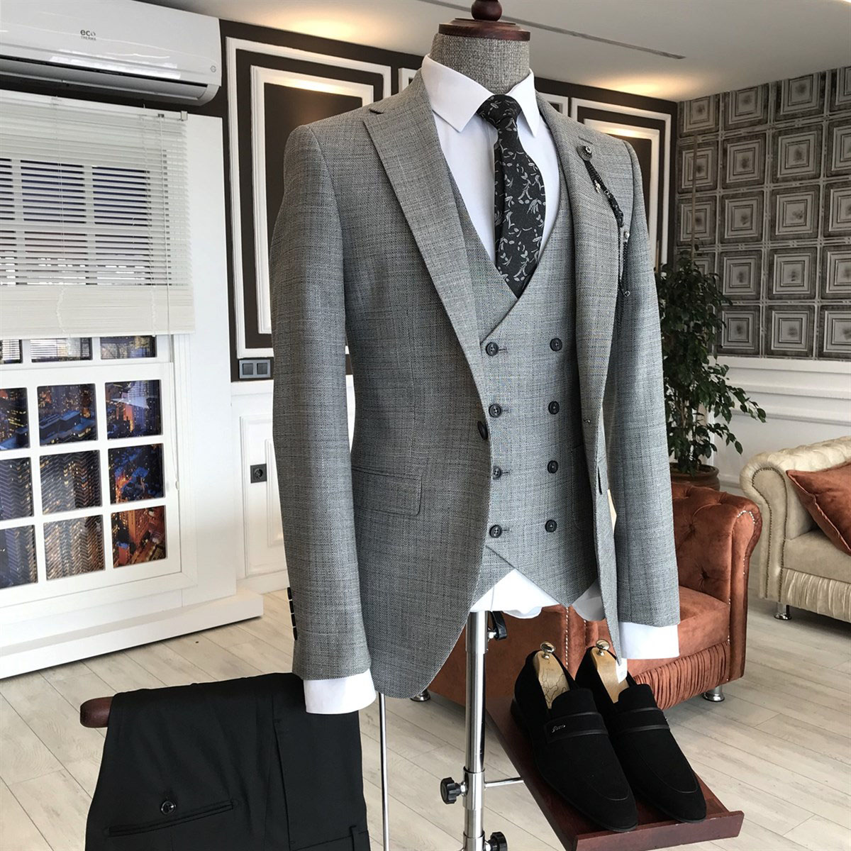 Gray Plaid Notched Lapel Business Suit 2