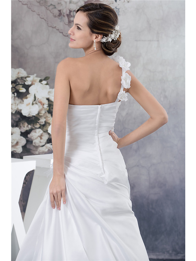 A-line One Shoulder Sleeveless Tulle Wedding Dress With Court Train 5