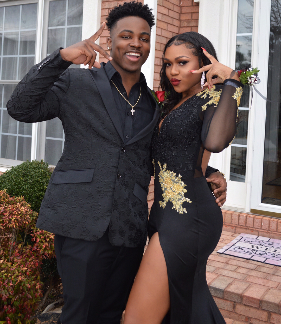 Mermaid V-neck Floor-length Evening Dress With Appliques 5