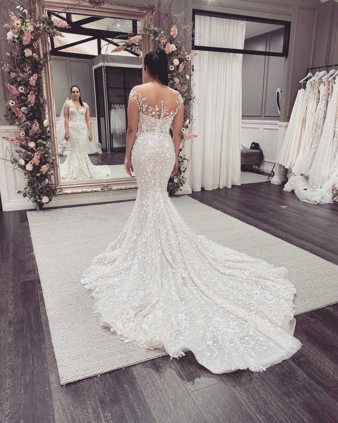 Mermaid Off-the-shoulder Sleeveless Sweep / Brush Train Lace Wedding Gown With Lace 5