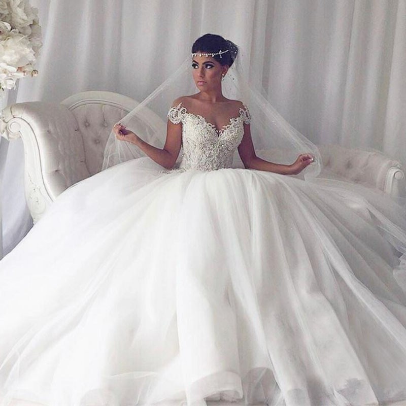 Ball Gown V-neck Sleeveless Sweep / Brush Train Tulle Wedding Gown With Lace 3