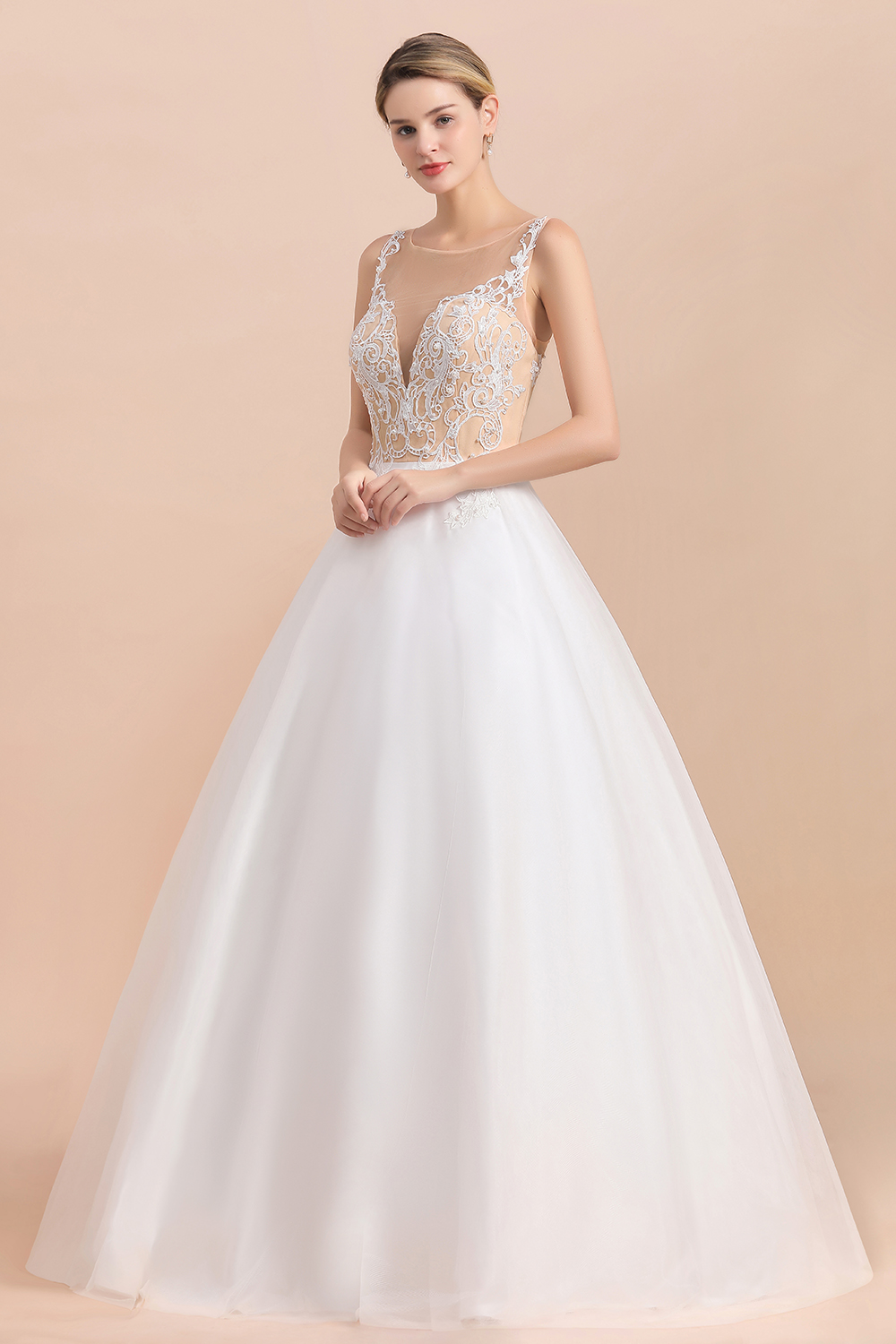 A-line Jewel Neck Sleeveless Floor-length Tulle Wedding Dress With Pearls 3