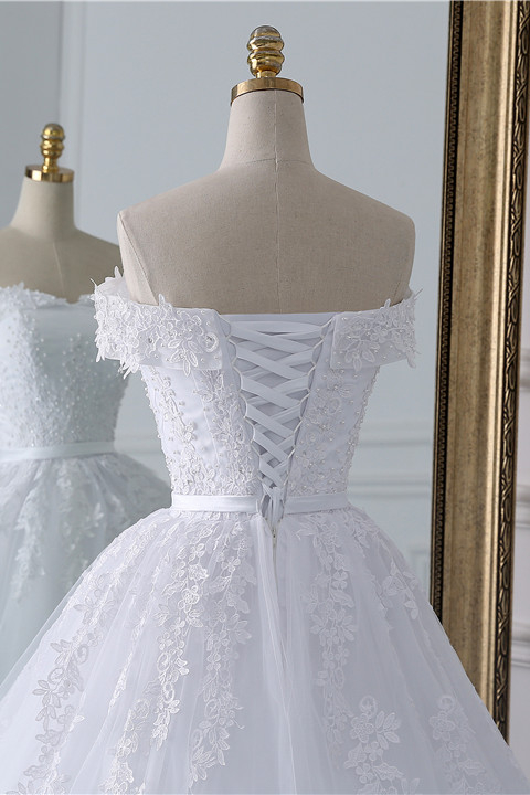 A-line Off-the-shoulder Bateau Neck Floor-length Tulle Wedding Dress With Lace 5