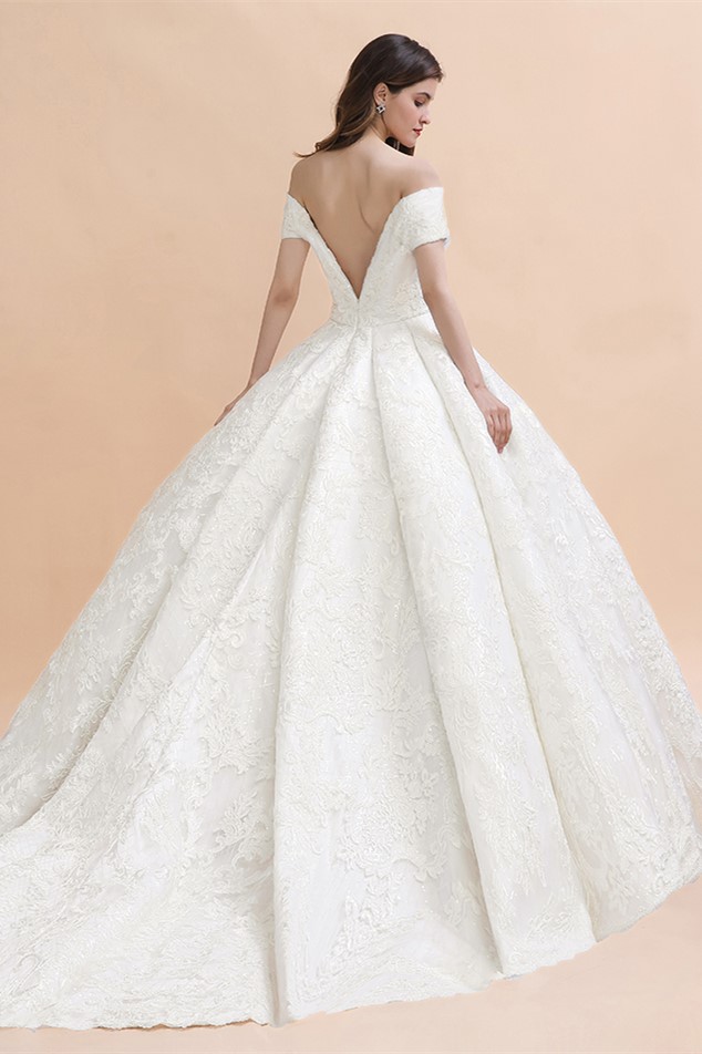 Ball Gown Off-the-shoulder Cap Sleeves Chapel Train Tulle Wedding Gown With Appliques 2
