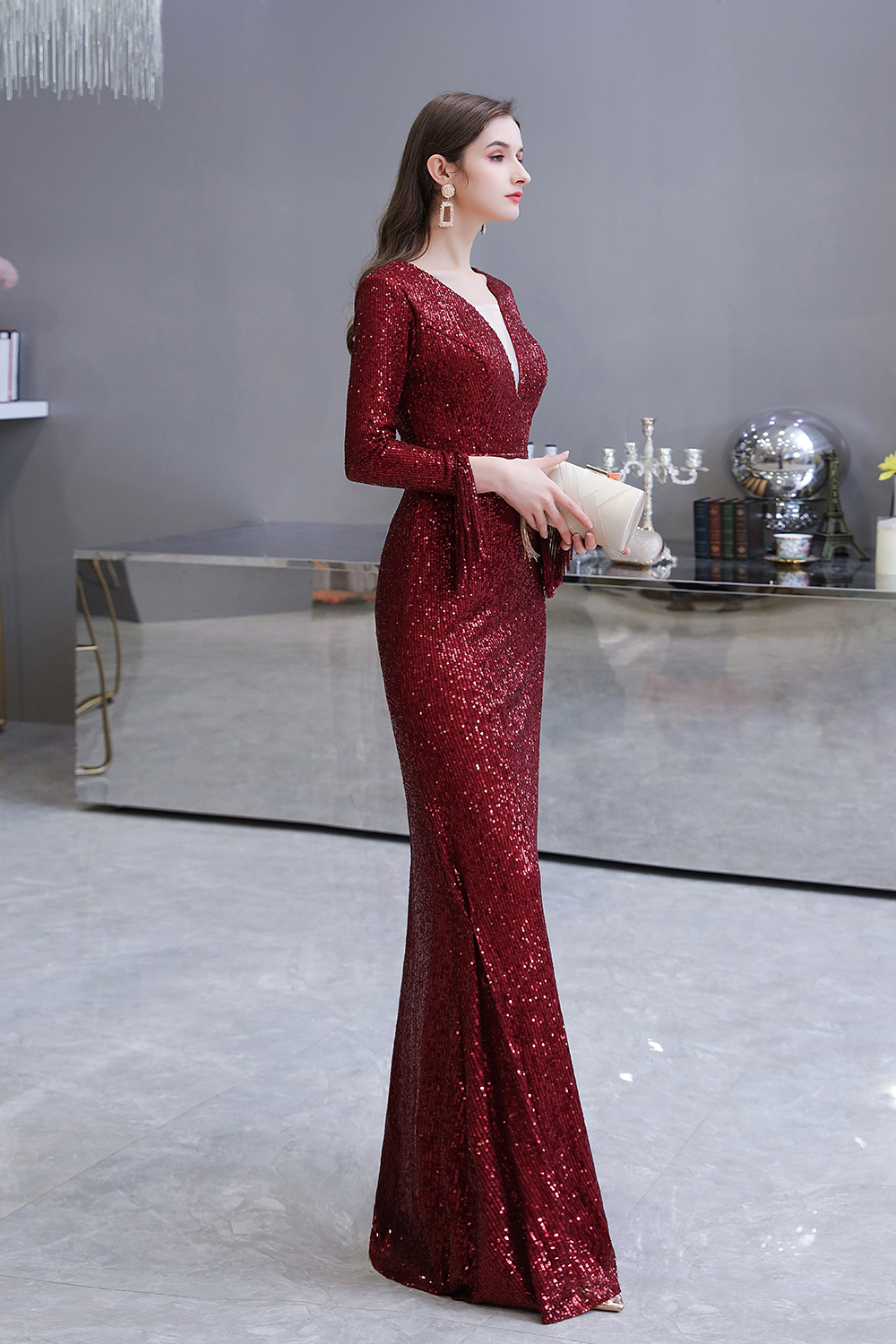Mermaid V-neck Long Sleeves Sweep / Brush Train Tulle Formal Dress With Sequins 19