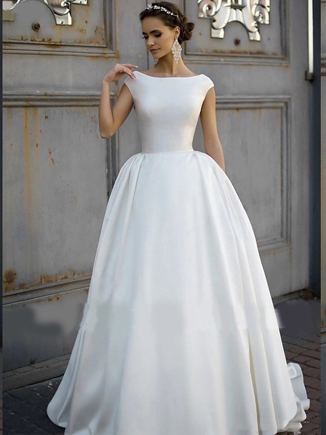 A-line Bateau Neck Cap Sleeves Tulle Wedding Gown With Court Train 3