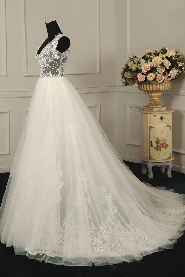 A-line Spaghetti Straps V-neck Sleeveless Floor-length Tulle Wedding Dress With Ruffles 3