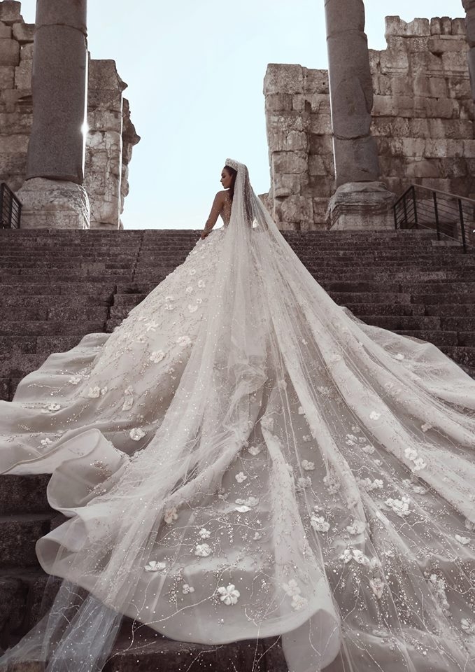 Ball Gown Chapel Train Bridal Dress With Beading 4