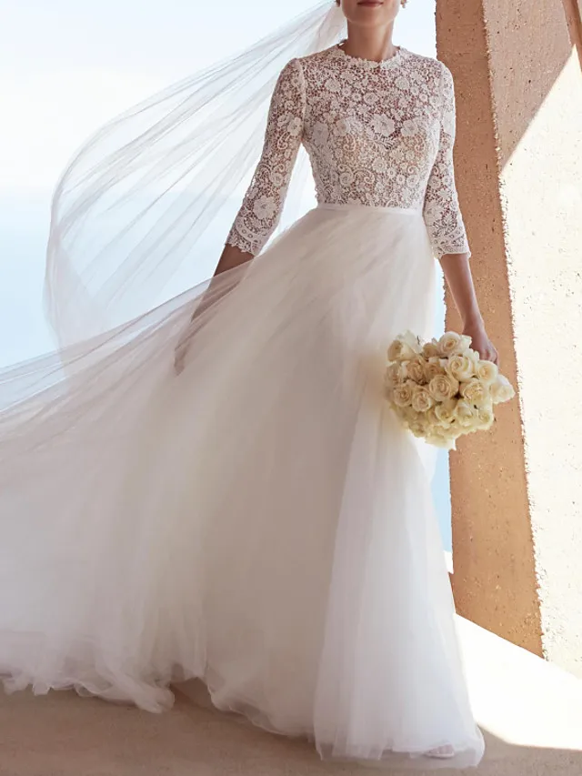 A-line Sweep / Brush Train Tulle Wedding Gown With Buttons 2