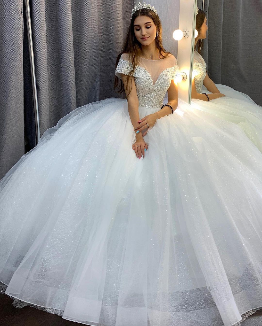 A-line Jewel Neck Sleeveless Court Train Tulle Bridal Gown With Crystal 2