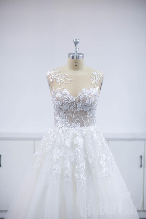 A-line V-neck Sleeveless Chapel Train Tulle Wedding Gown With Lace 6