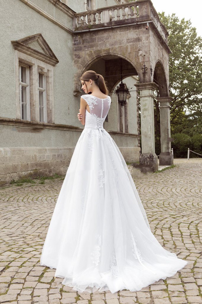 A-line Bateau Neck Sweep / Brush Train Wedding Gown With Appliques 2