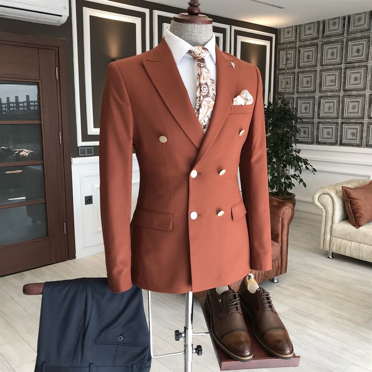 Formal Orange Double Breasted Business Suit with Peaked Lapel 2