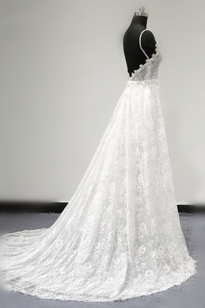 A-line Spaghetti Straps V-neck Sleeveless Floor-length Tulle Bridal Attire With Appliques 3