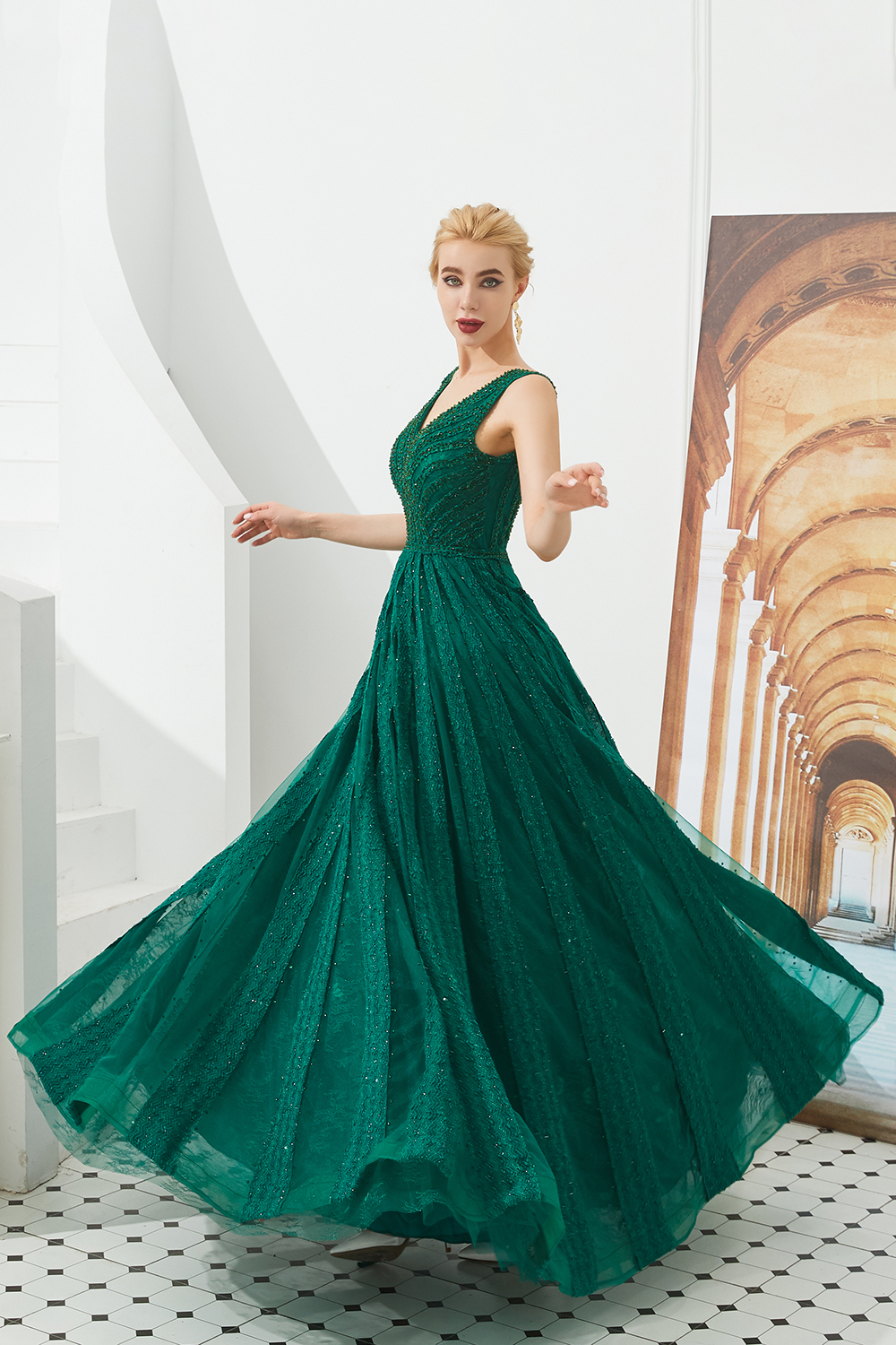 V-neck Sleeveless Sweep / Brush Train Tulle Evening Dress With Rhinestone 7