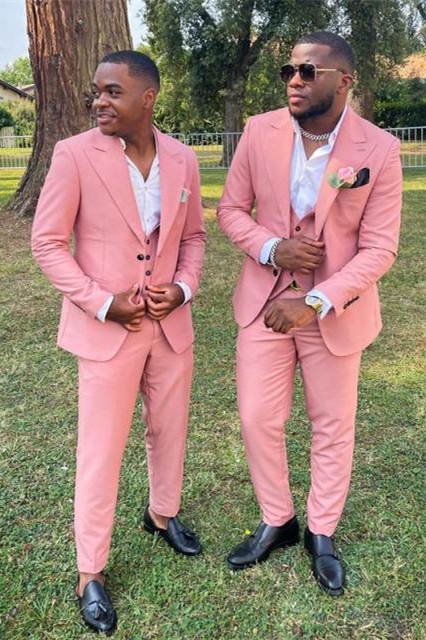Pink Three Pieces Peaked Lapel Wedding Groomsmen Suit 2