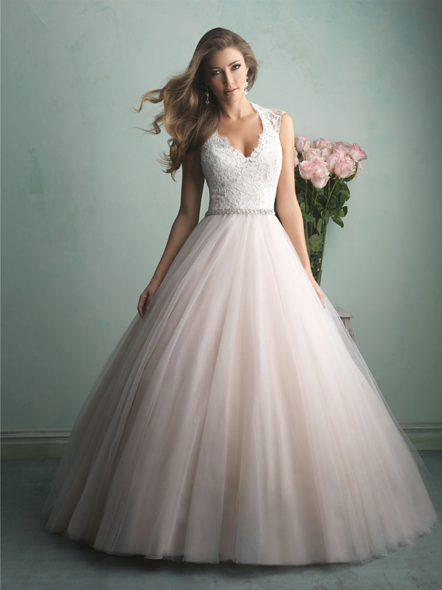 A-line Straps V-neck Sweep / Brush Train Tulle Bridal Gown With Buttons 1