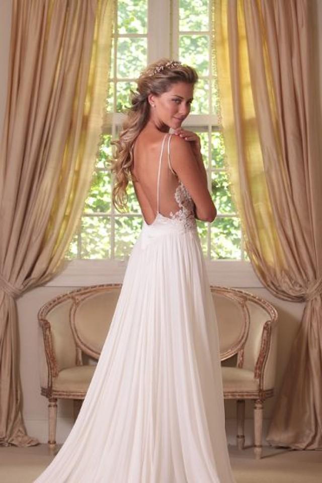 A-line V-neck Sleeveless Sweep / Brush Train 100D Chiffon Bridal Gown With Appliques 2