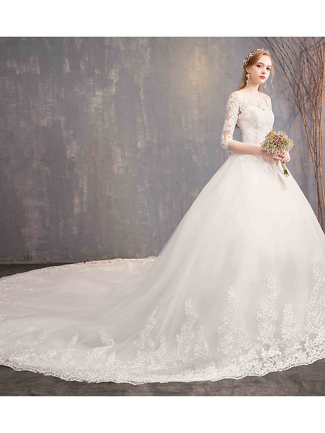Ball Gown Half-Sleeves Chapel Train Lace Bridal Gown With Lace 2