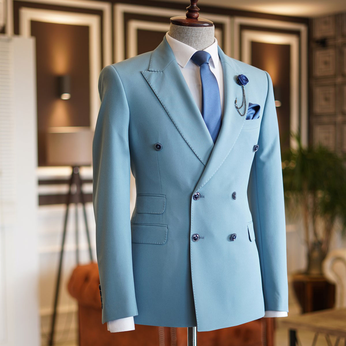 Pool Blue Double Breasted Prom Men Suit with Peaked Lapel 2