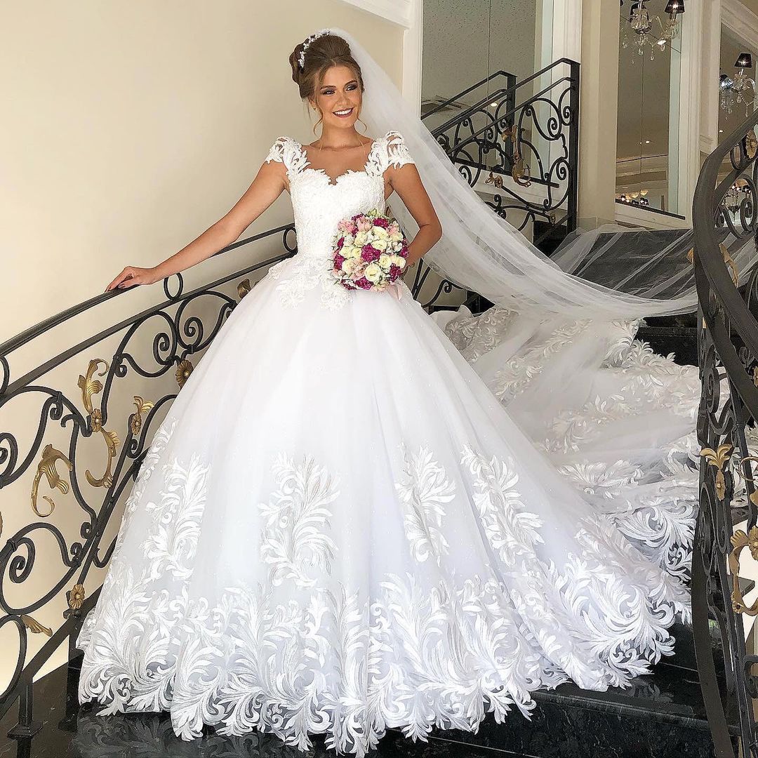 A-line Sweetheart Neck Cap Sleeves Chapel Train Tulle Bridal Gown With Lace 3