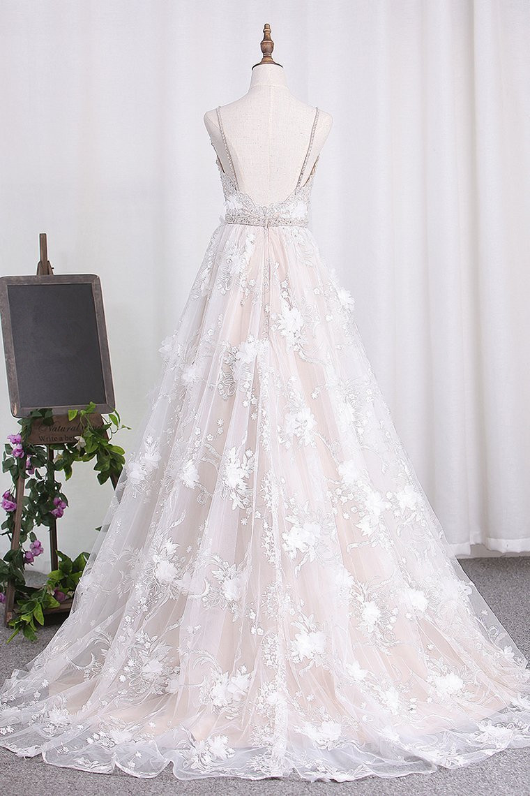A-line Spaghetti Straps V-neck Sleeveless Floor-length Tulle Wedding Gown With Lace 2