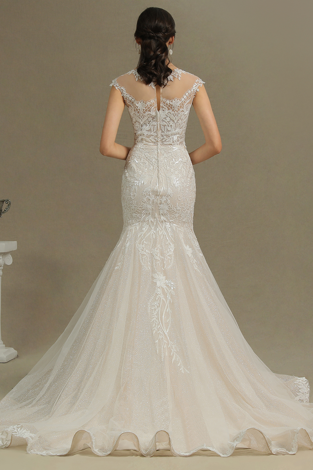 Mermaid Jewel Neck Sleeveless Cathedral Train Tulle Bridal Attire With Lace 7