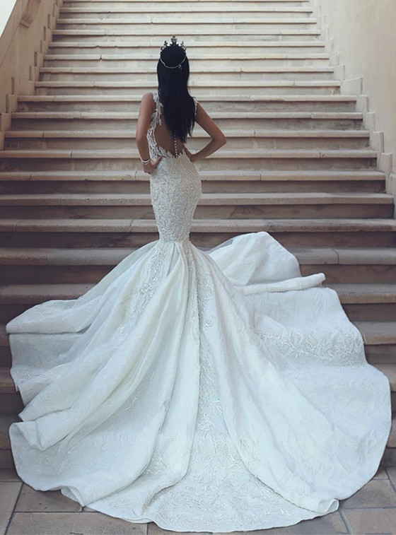 Mermaid V-neck Sleeveless Court Train Bridal Gown With Lace 2