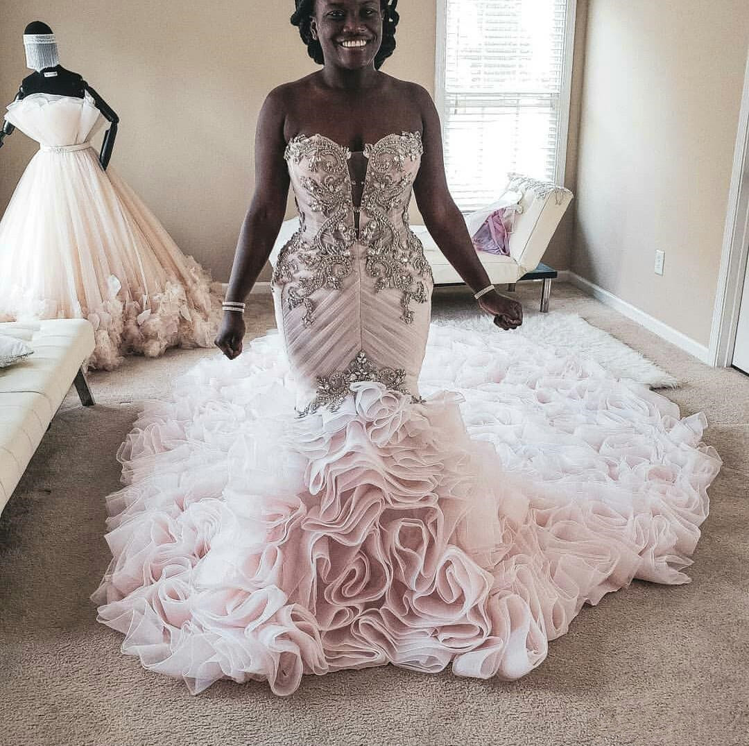 Ball Gown Sweetheart Neck Sleeveless Cathedral Train Taffeta Wedding Gown With Beading 3