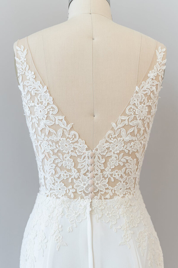 Column V-neck Sleeveless Chapel Train Spandex Bridal Gown With Appliques 7