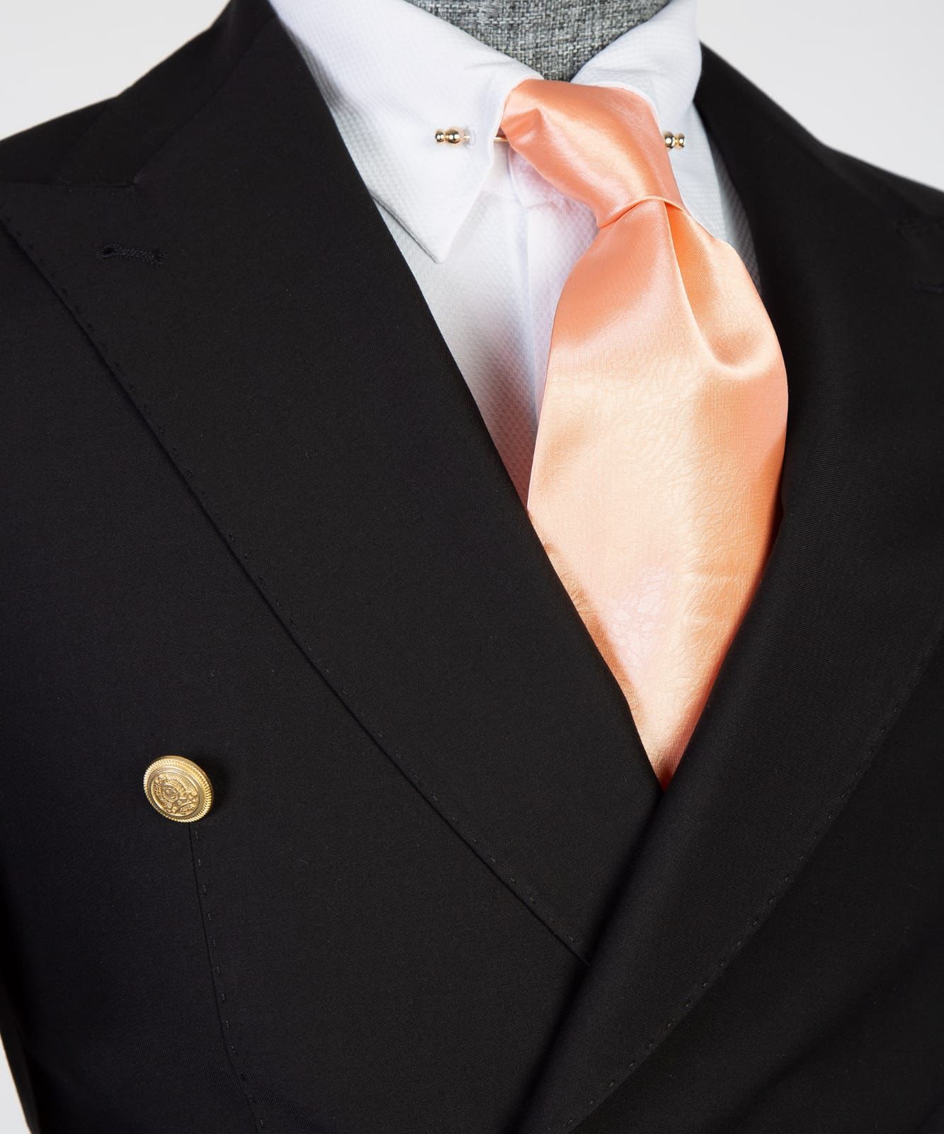 Black Double Breasted Business Men Suit with Peaked Lapel 3