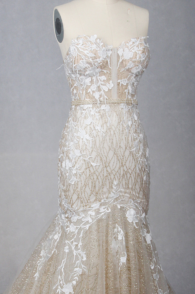 Mermaid Strapless Sleeveless Floor-length Tulle Wedding Dress With Appliques 3